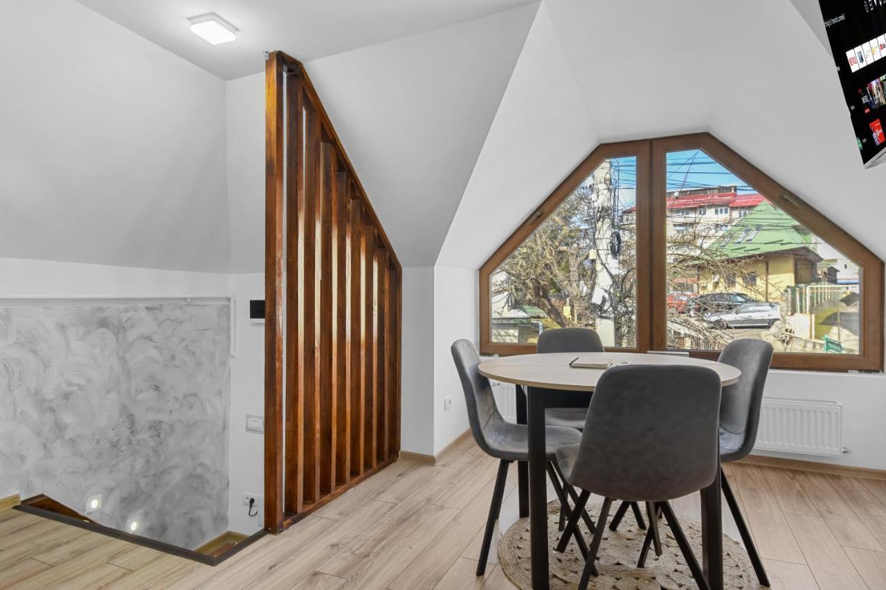 Two Bedrooms Hytta Apartment Sinaia Dış mekan fotoğraf