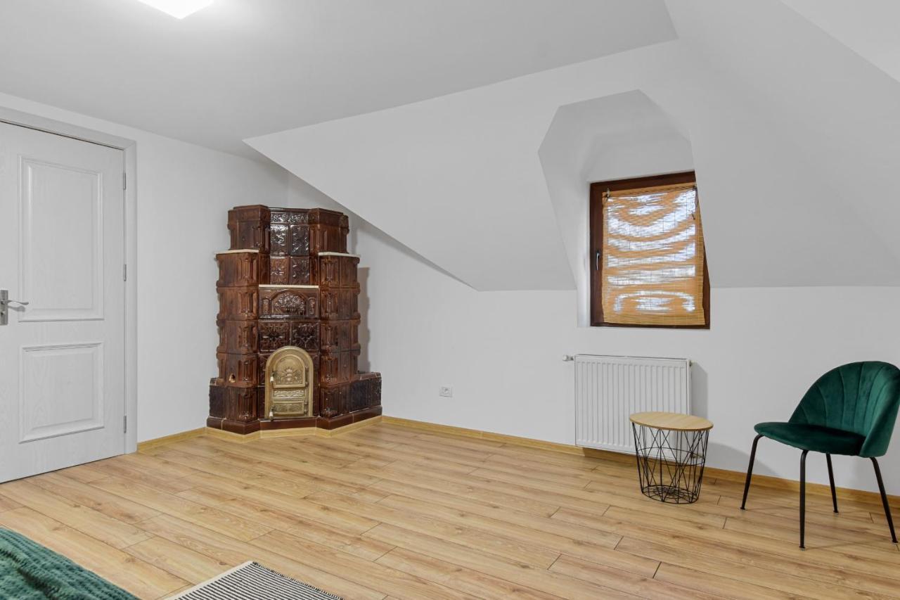 Two Bedrooms Hytta Apartment Sinaia Dış mekan fotoğraf