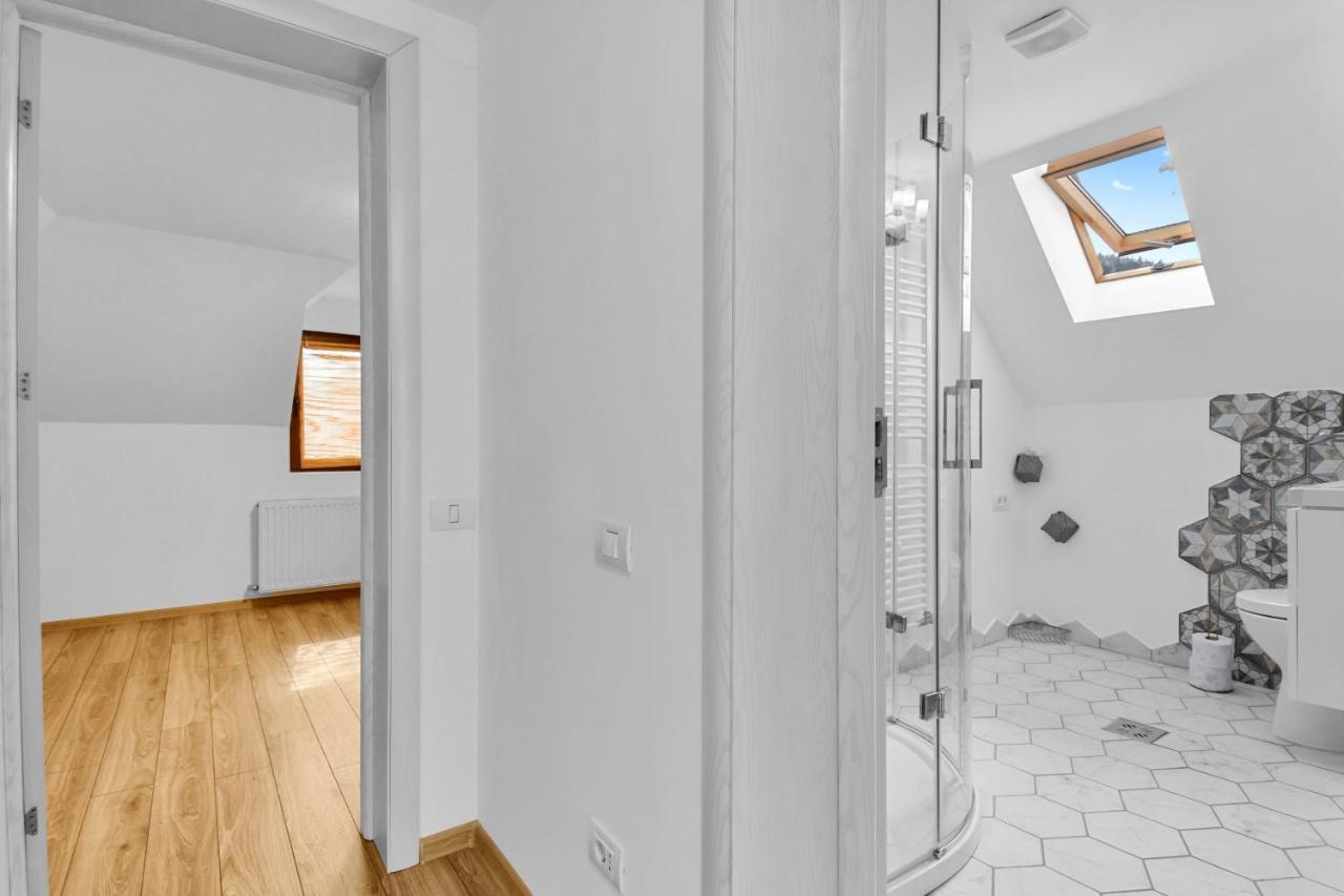 Two Bedrooms Hytta Apartment Sinaia Dış mekan fotoğraf